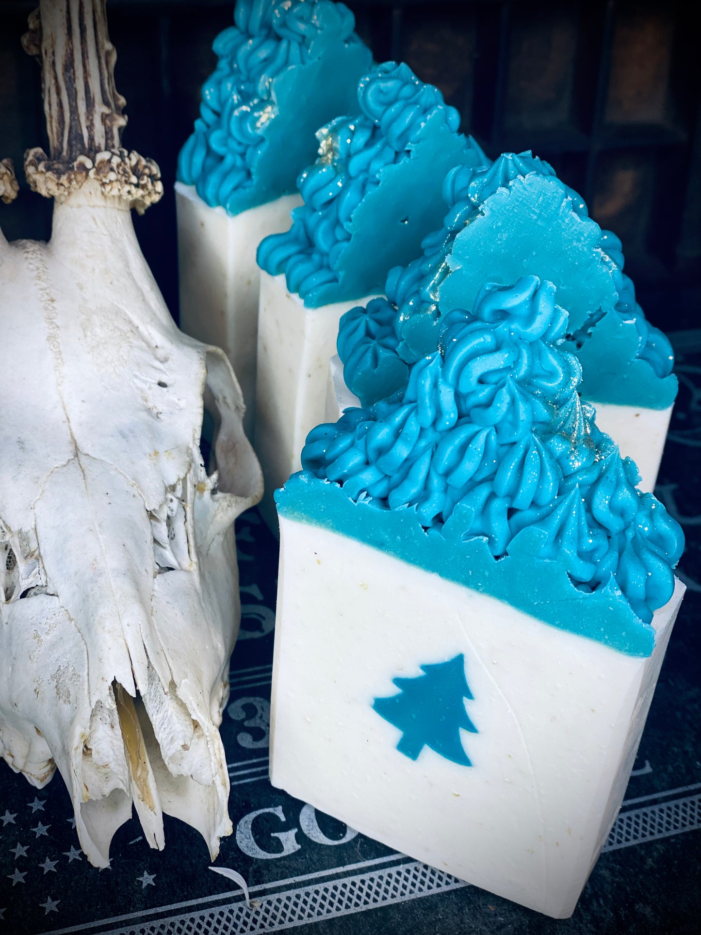 ✨Fine As Forest Fir✨ Siberian Fir Needle Oil & Oatmeal Dry Winter Sensitive Skin Bar Soap