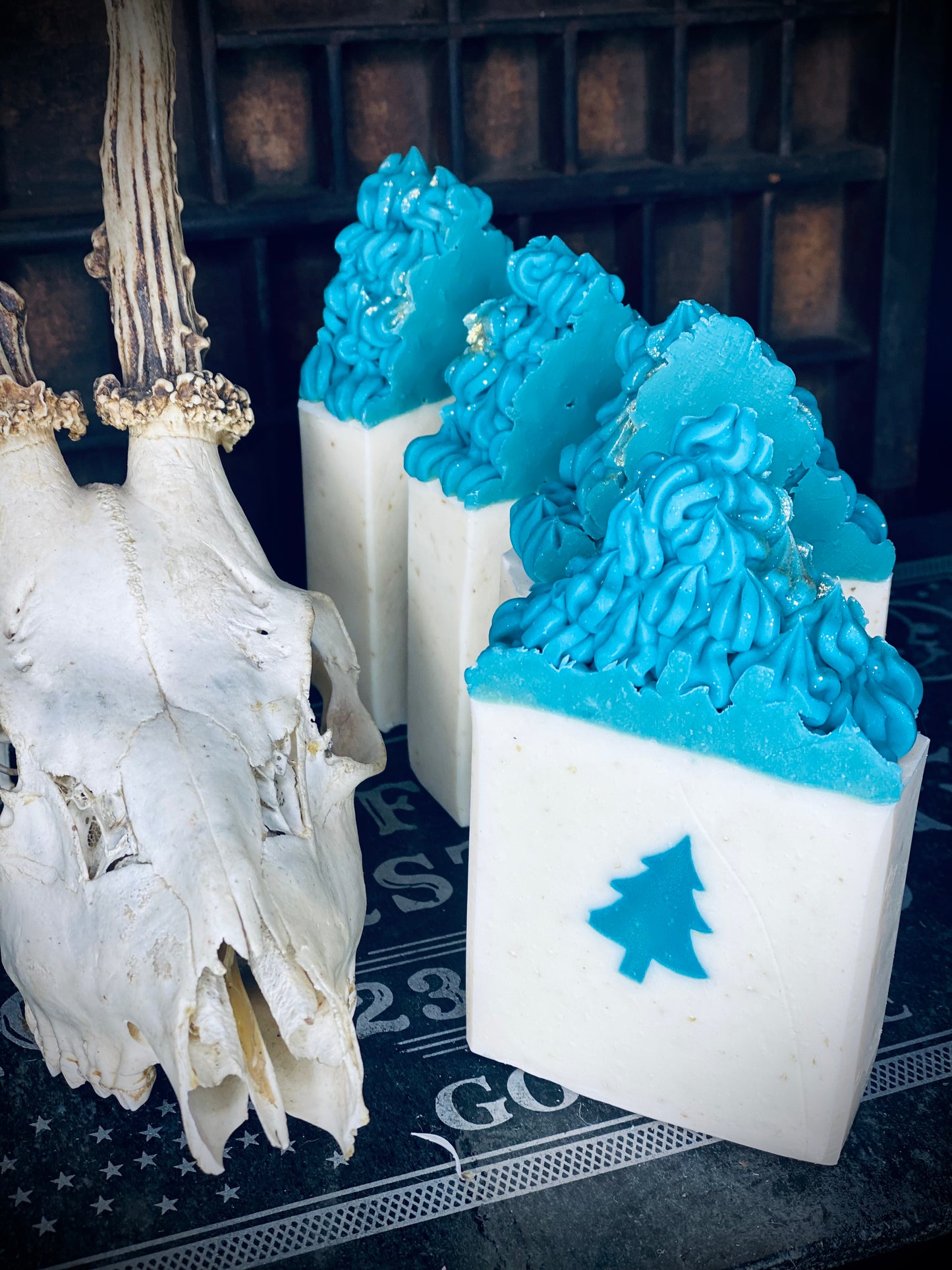 ✨Fine As Forest Fir✨ Siberian Fir Needle Oil & Oatmeal Dry Winter Sensitive Skin Bar Soap